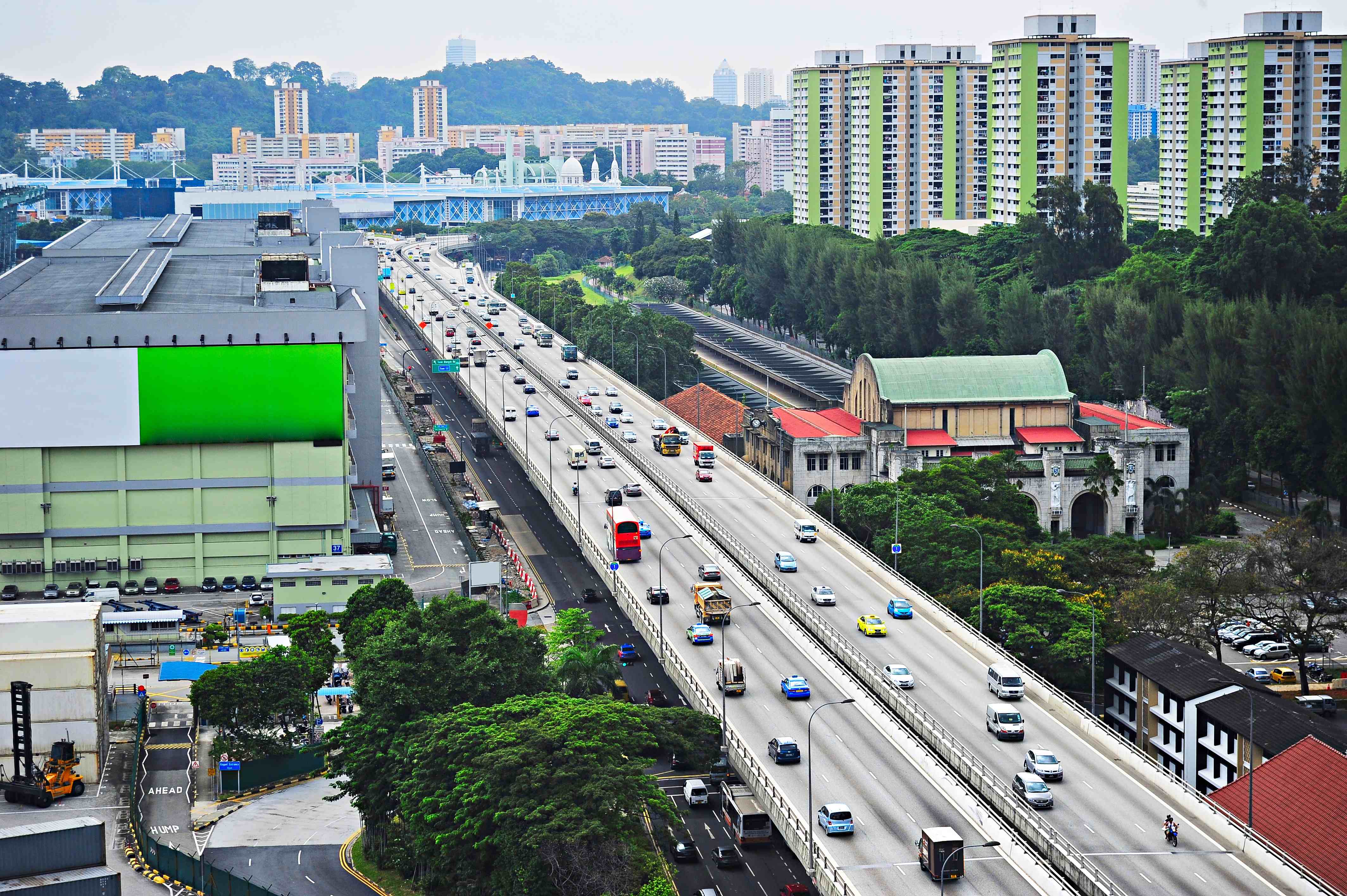 摄图网_328060205_新加坡的高速公路商业天线建筑运动树木首都交通运输旅行摩天大楼(非企业商用)(1).jpg