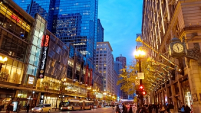 美国海关局宣布停收加征关税 美方称贸易协议仍有效 